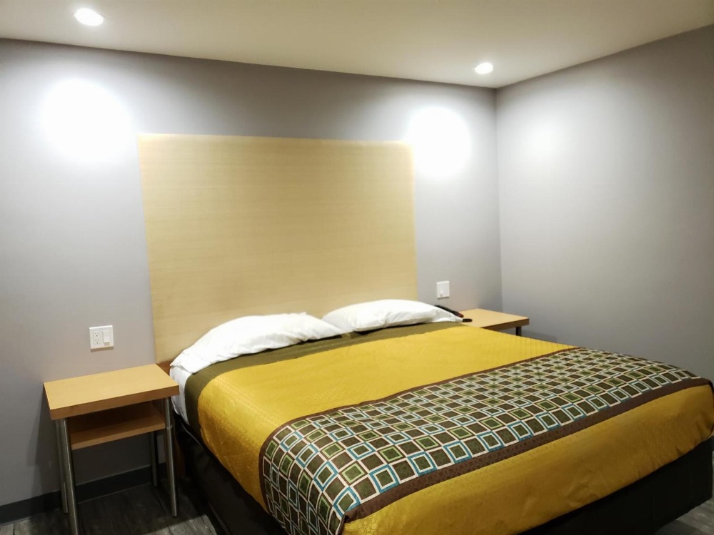 Regal Inn Image 10