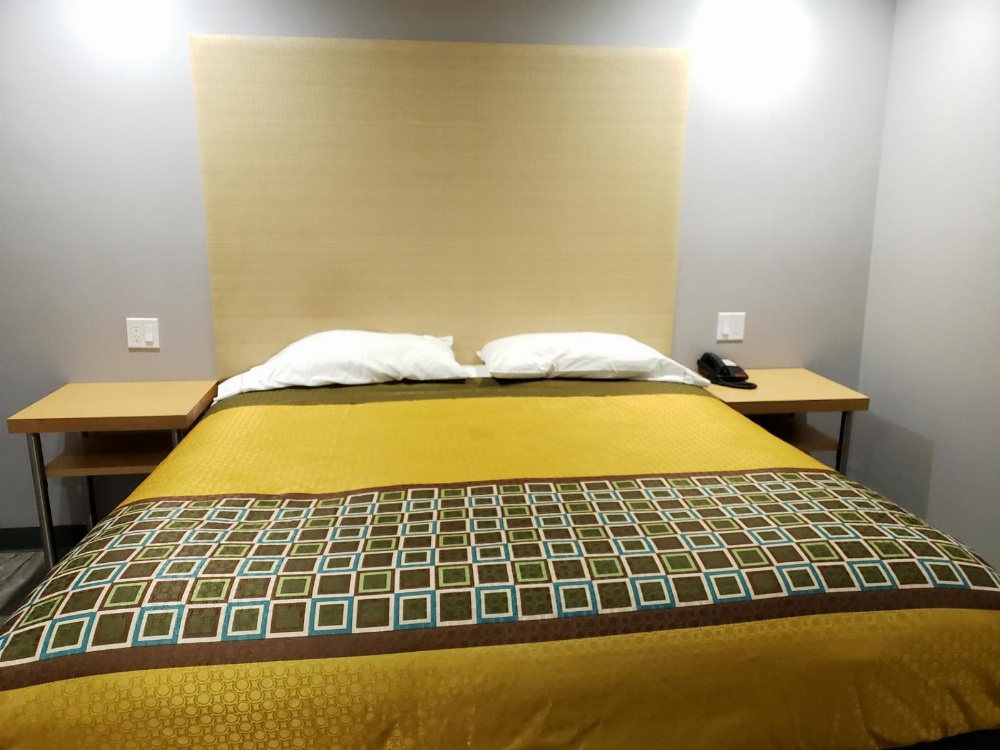 Regal Inn Image 15