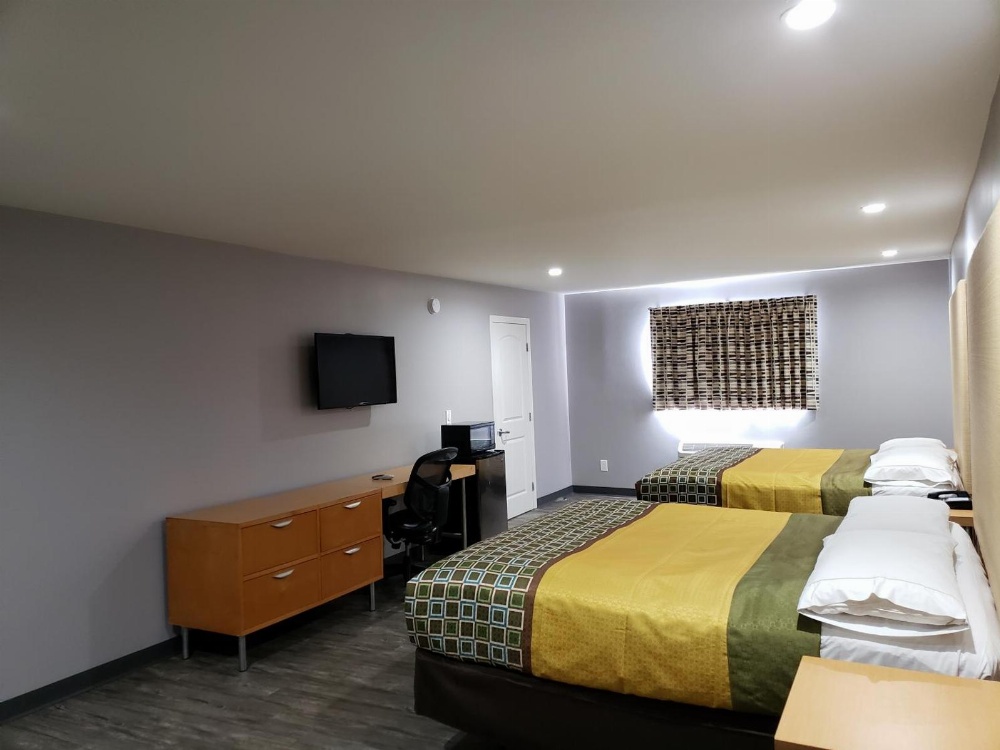 Regal Inn Image 17